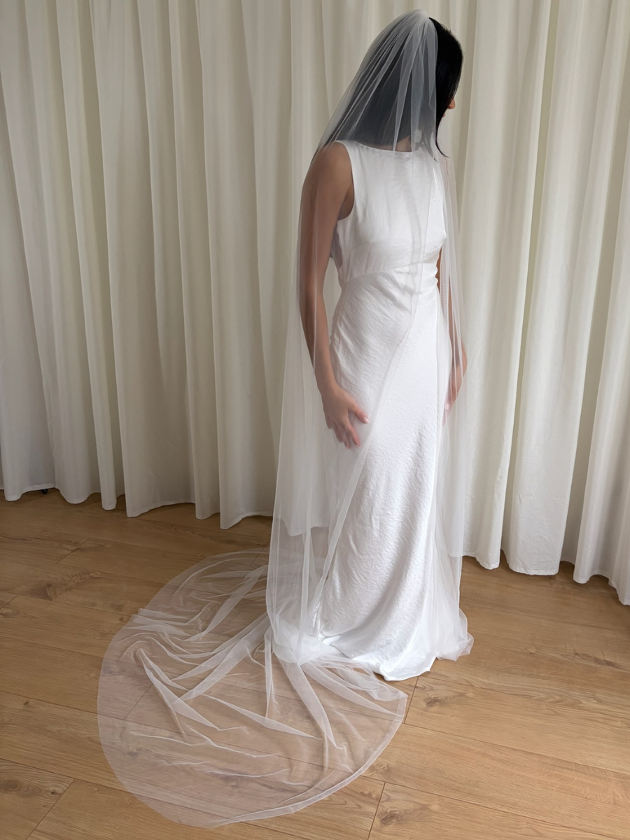 SIMPLE VEIL