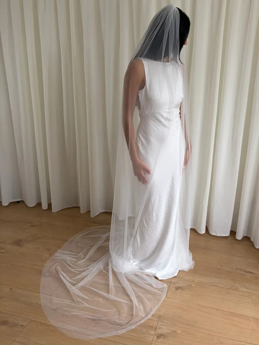 classic simple cathedral veil