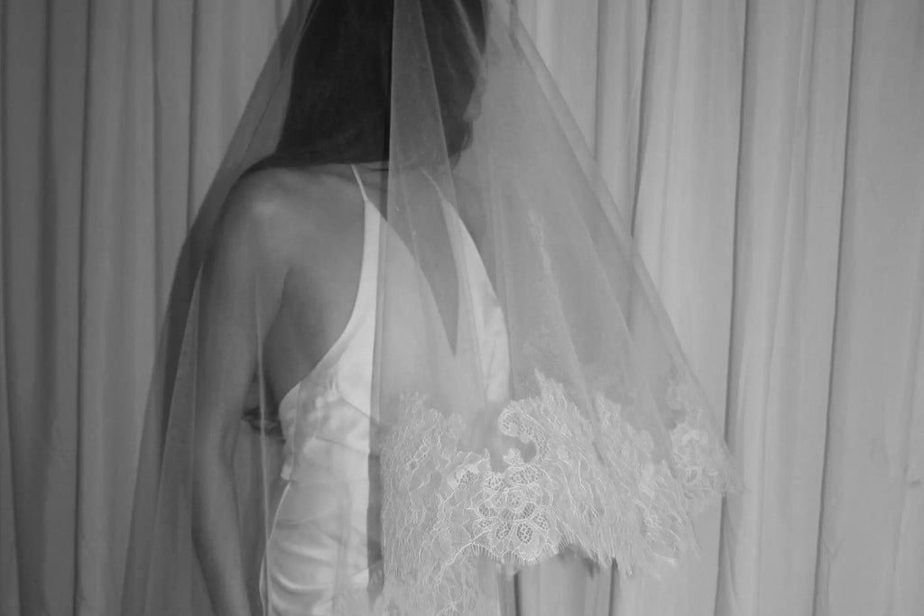 Lace trim drop wedding veil