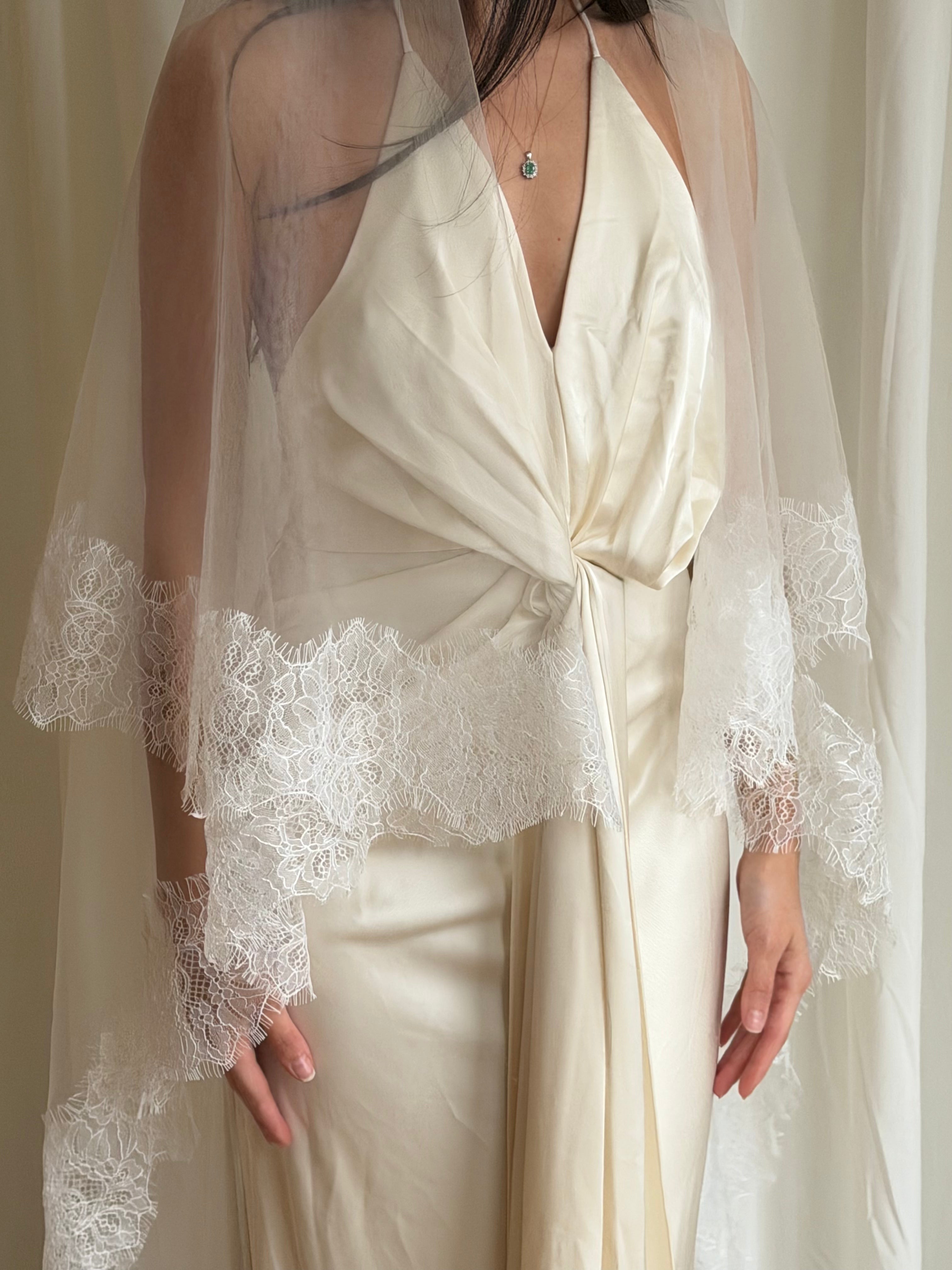 LACE TRIM DROP VEIL