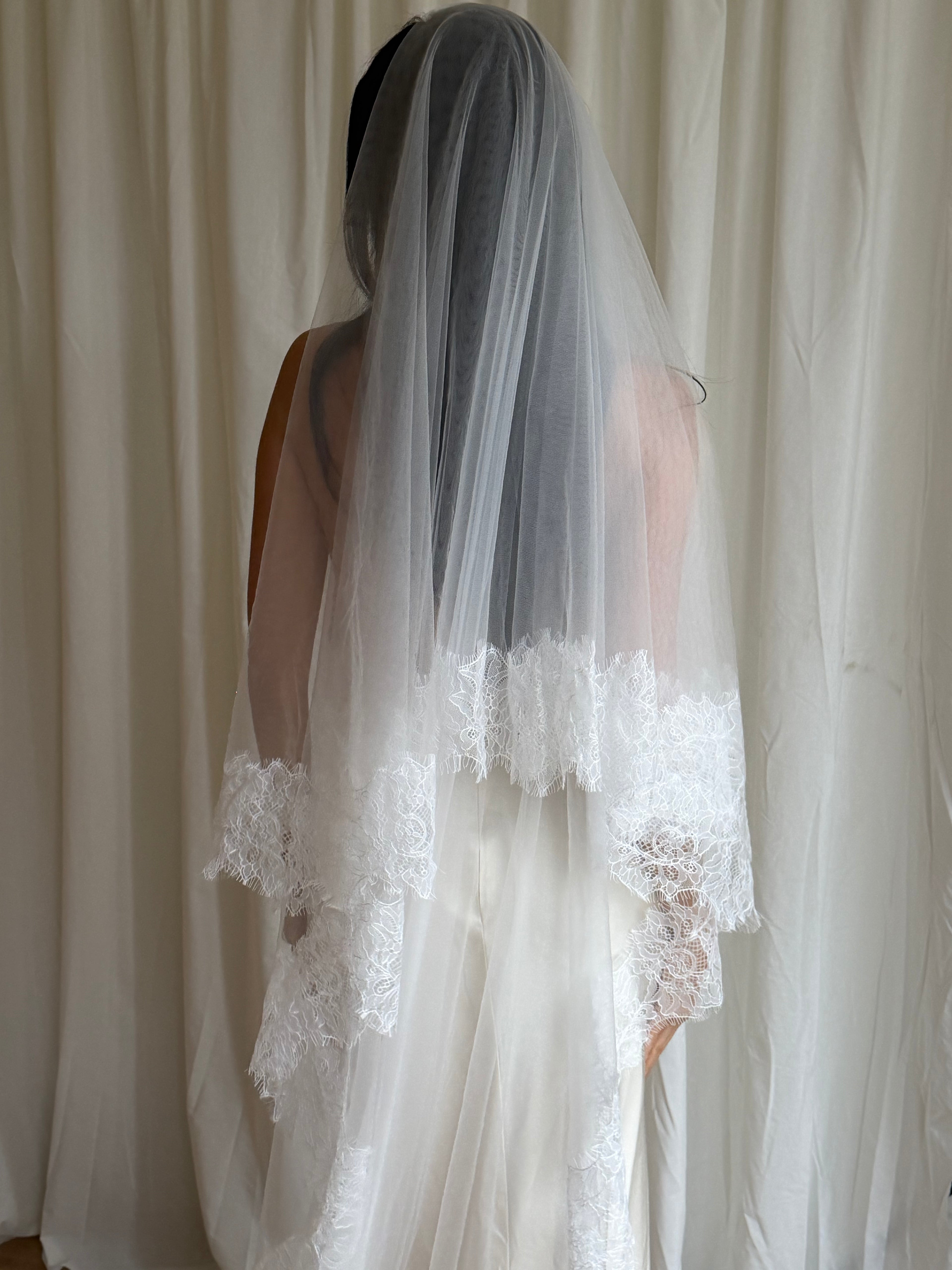 LACE TRIM DROP VEIL